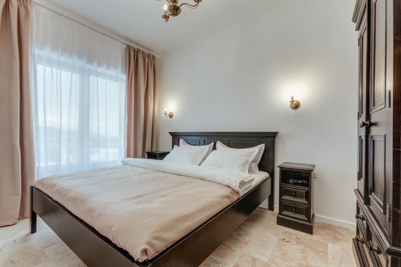 Villa Casuta Boema Rîşnov Esterno foto